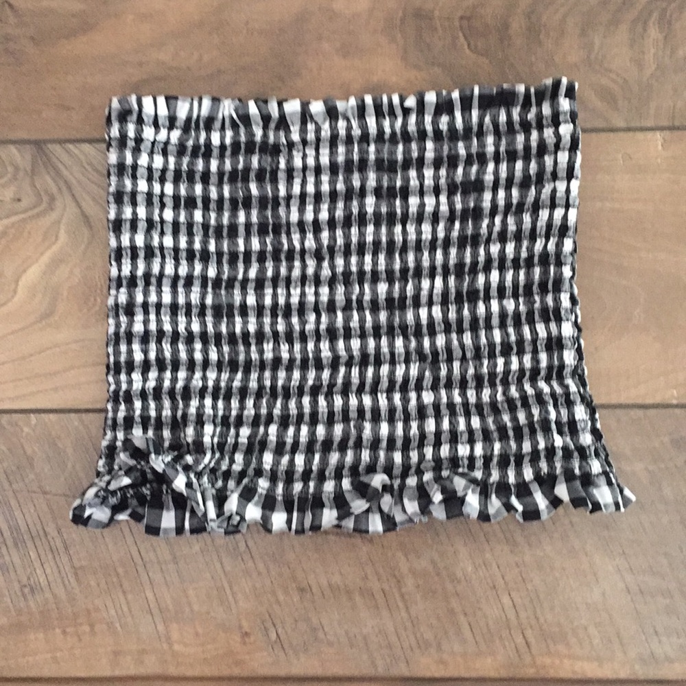 Gingham strapless crop top